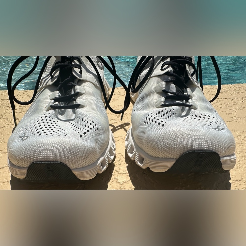 On Cloud / On Running X White Reflective Running Shoes Women’s Size 9.5 in VGC - Picture 7 of 15